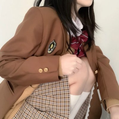 放荡男女一家春 海报